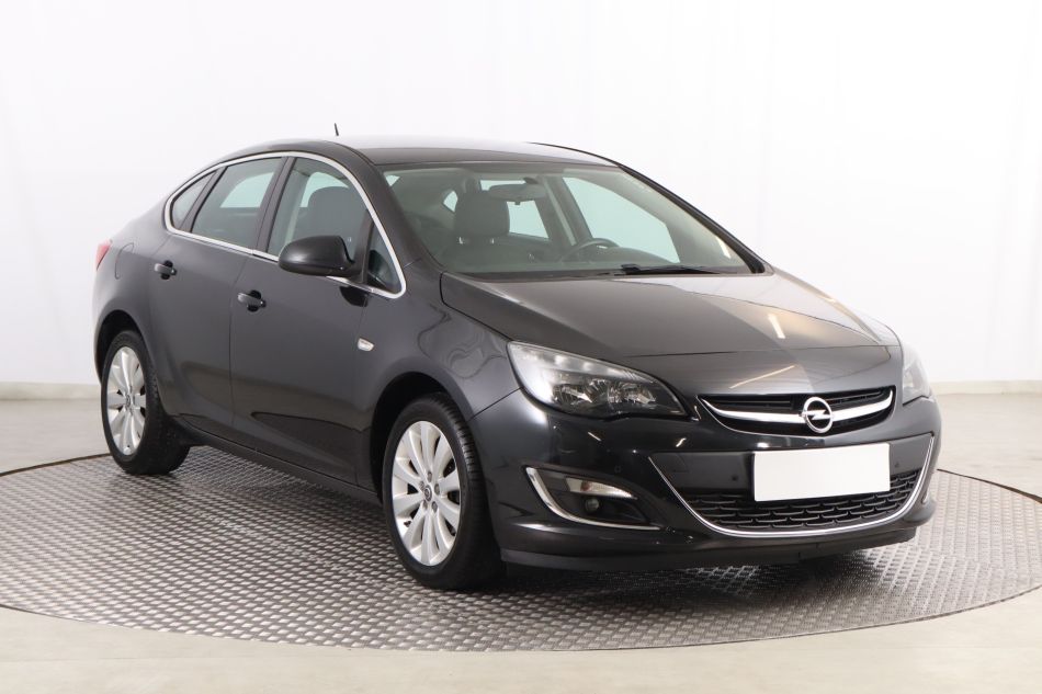Opel Astra - 2015