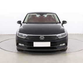 Volkswagen Passat - 2016