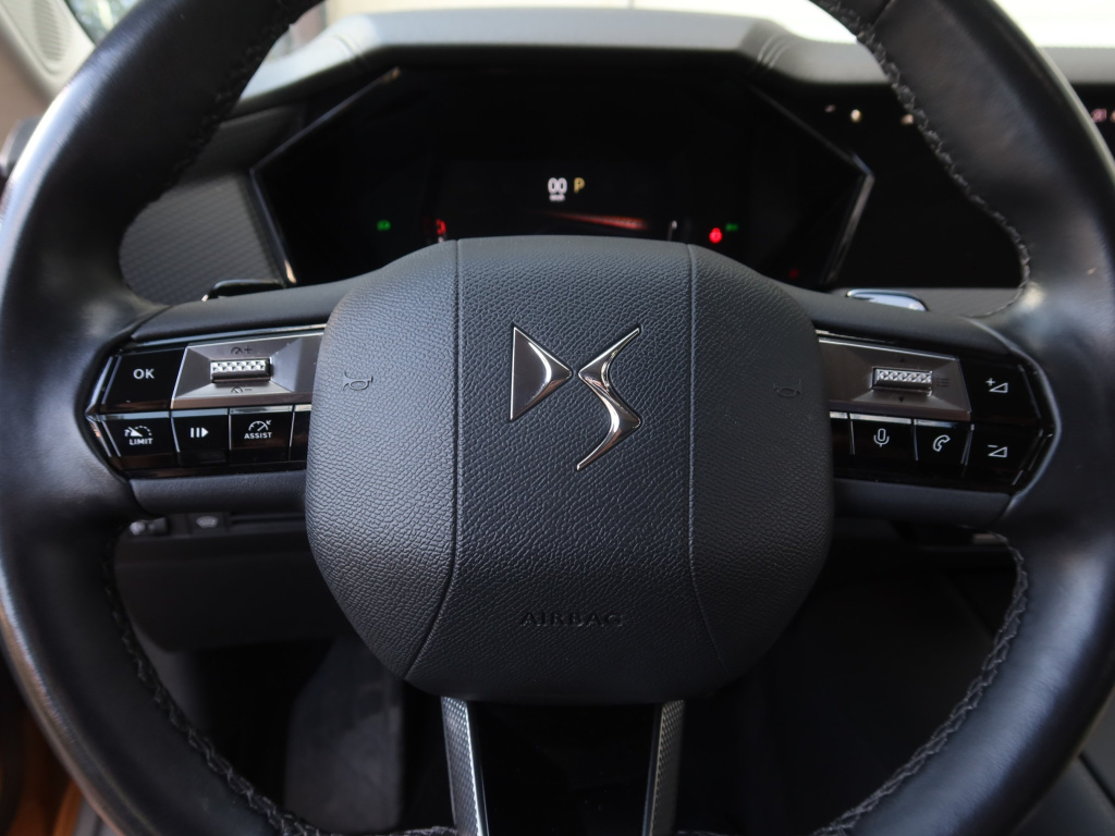 DS 4