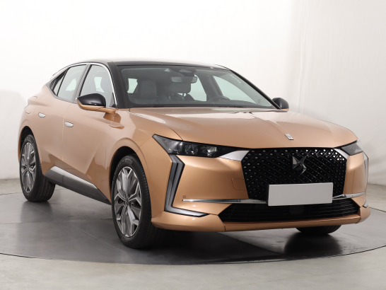 DS 4