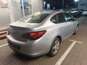 Opel Astra - 2016