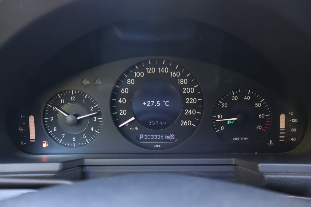 Mercedes-Benz E