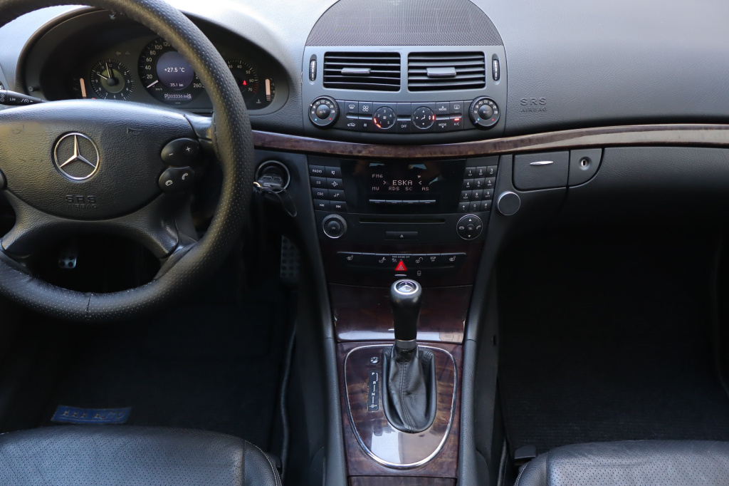 Mercedes-Benz E