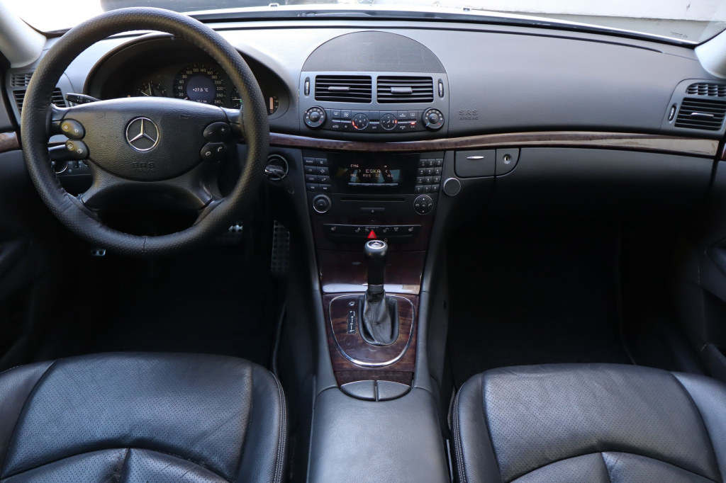 Mercedes-Benz E