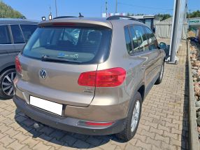 Volkswagen Tiguan - 2012