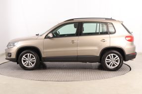 Volkswagen Tiguan - 2012