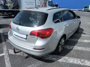 Opel Astra - 2012