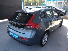 Volvo V40 - 2013