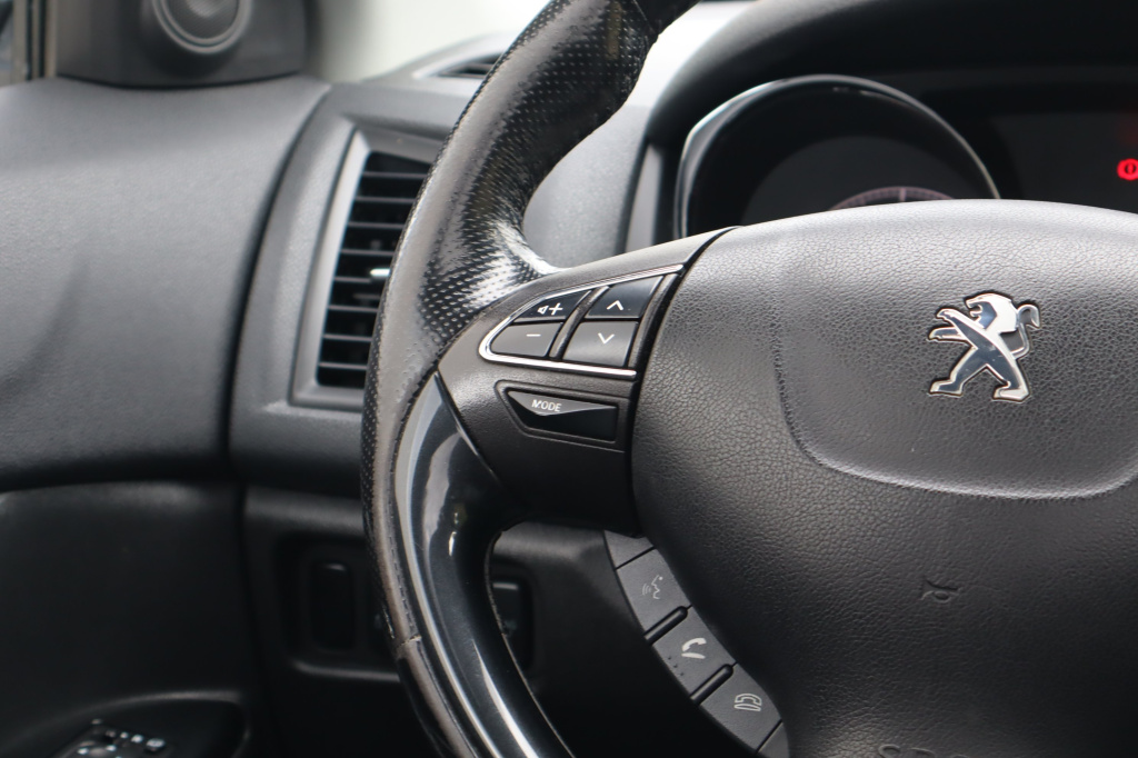 Peugeot 4008