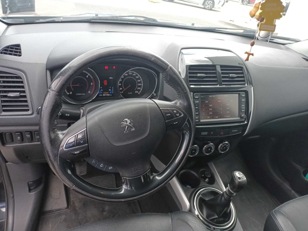 Peugeot 4008