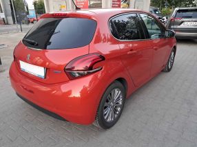Peugeot 208 - 2016