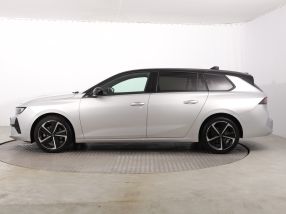 Opel Astra - 2024
