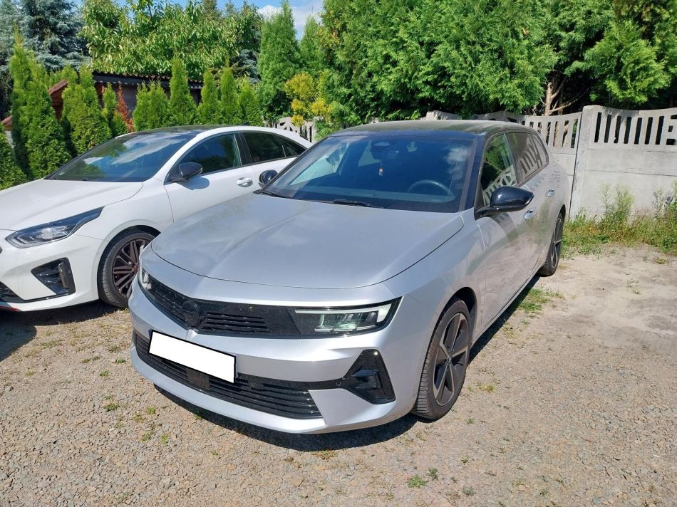 Opel Astra - 2024