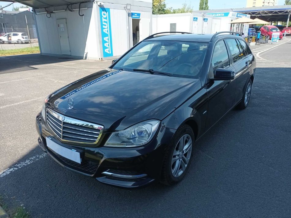 Mercedes-Benz C - 2011