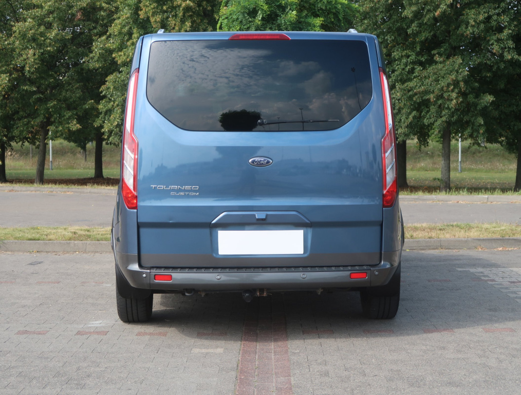 Ford Tourneo Custom