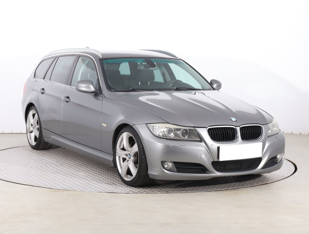 BMW 3 2011