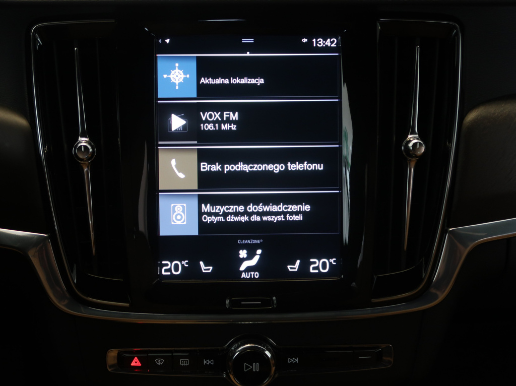Volvo V90 Cross Country