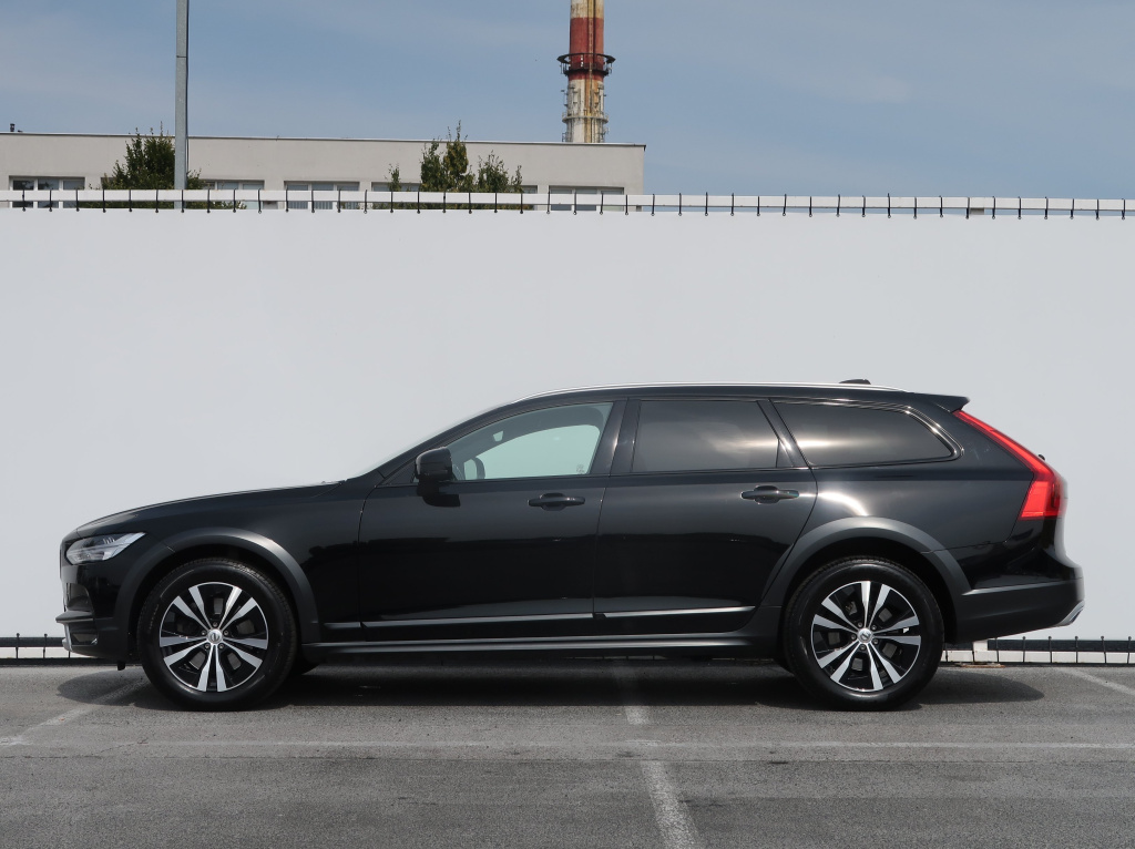 Volvo V90 Cross Country