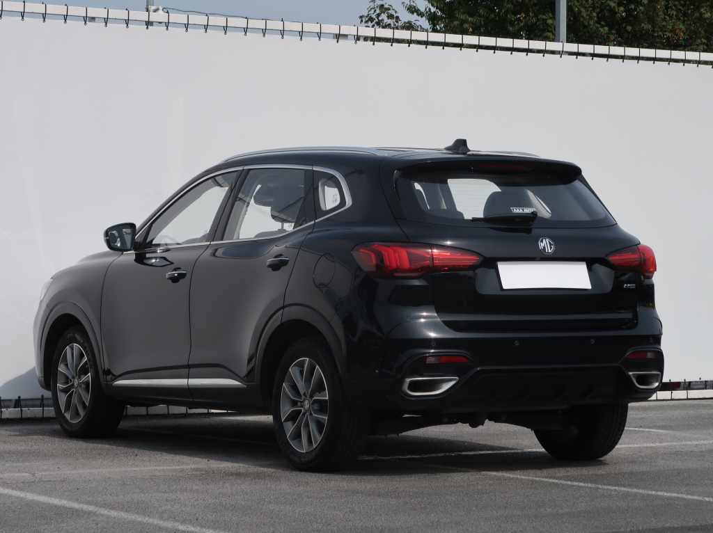 MG HS