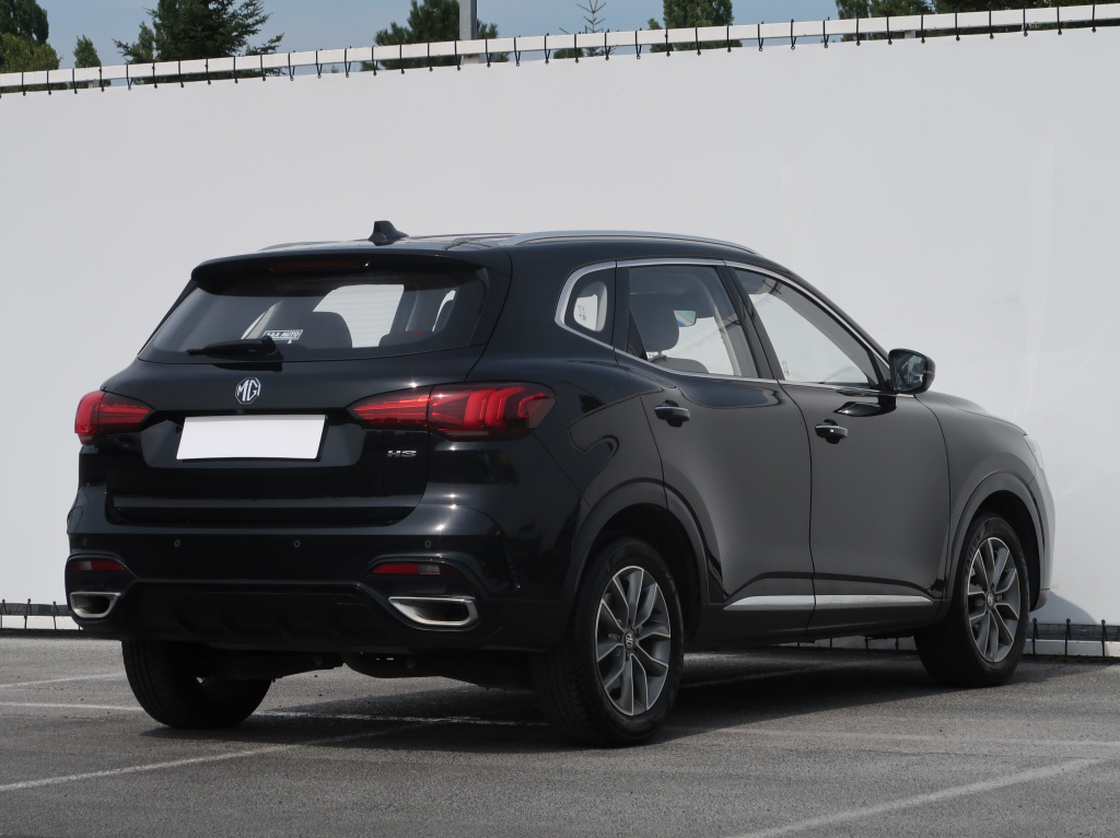 MG HS