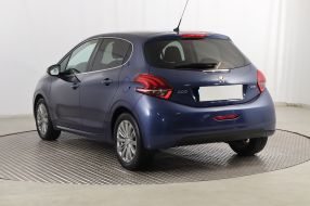 Peugeot 208 - 2016