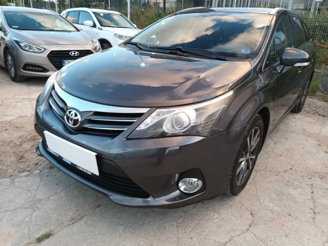 Toyota Avensis 2012