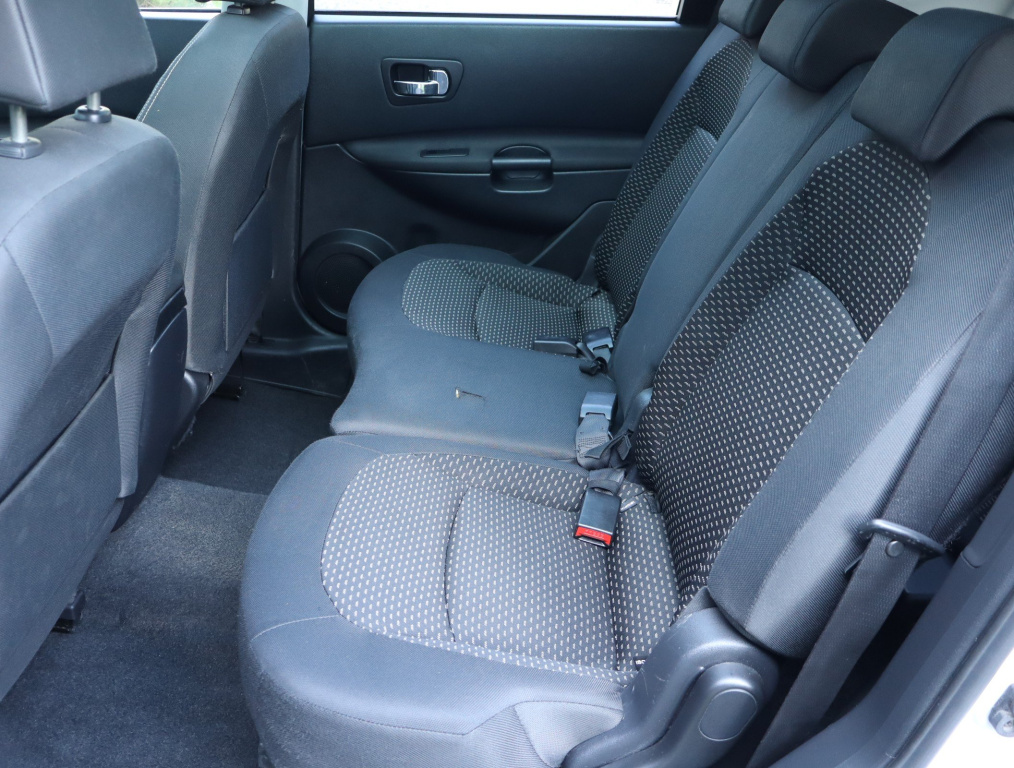 Nissan Qashqai+2