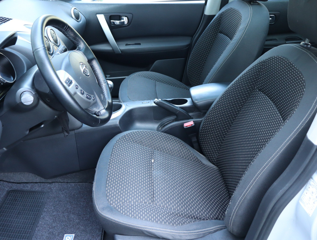 Nissan Qashqai+2