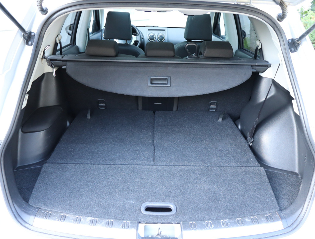 Nissan Qashqai+2