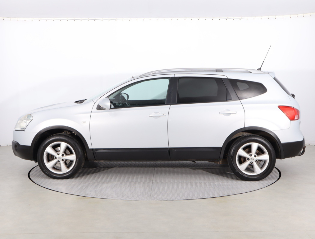 Nissan Qashqai+2