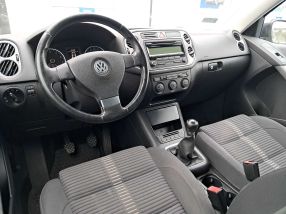 Volkswagen Tiguan - 2009