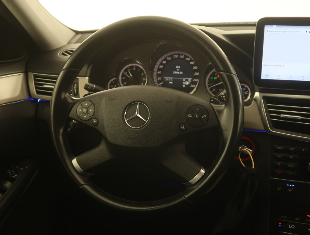 Mercedes-Benz E