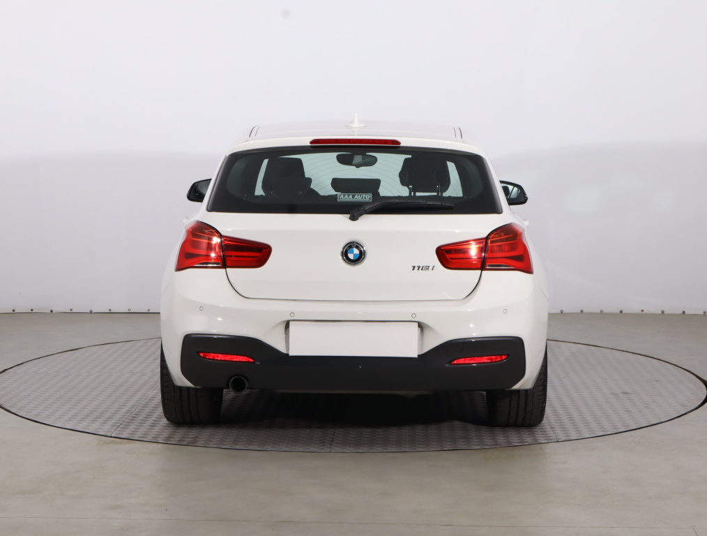 BMW 1