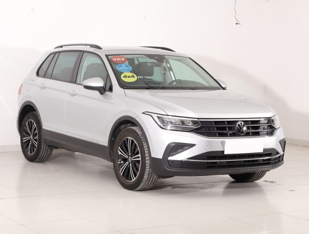 Volkswagen Tiguan, 2022