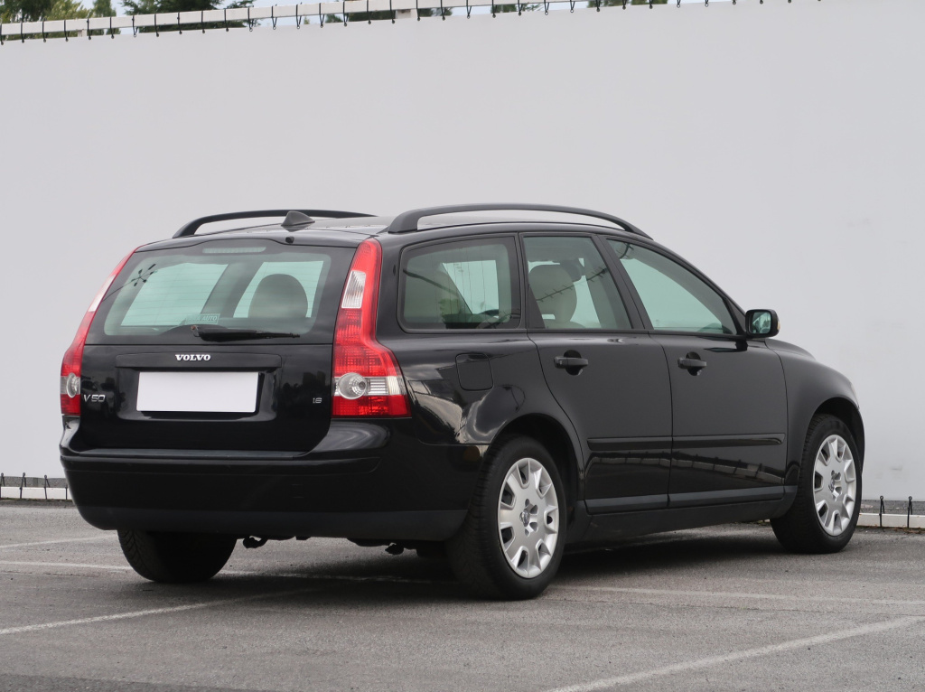 Volvo V50