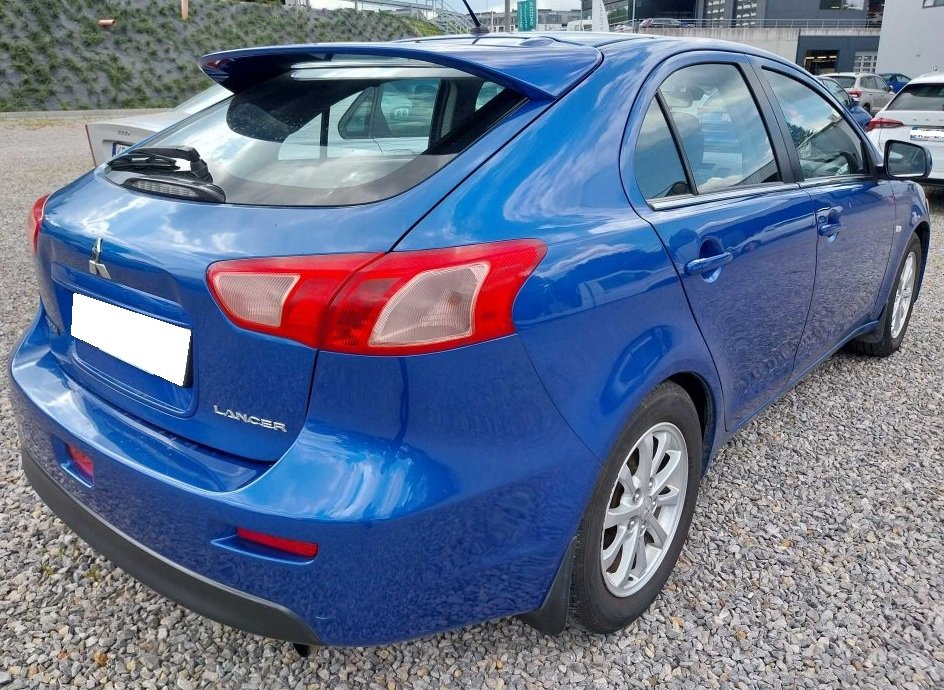 Mitsubishi Lancer