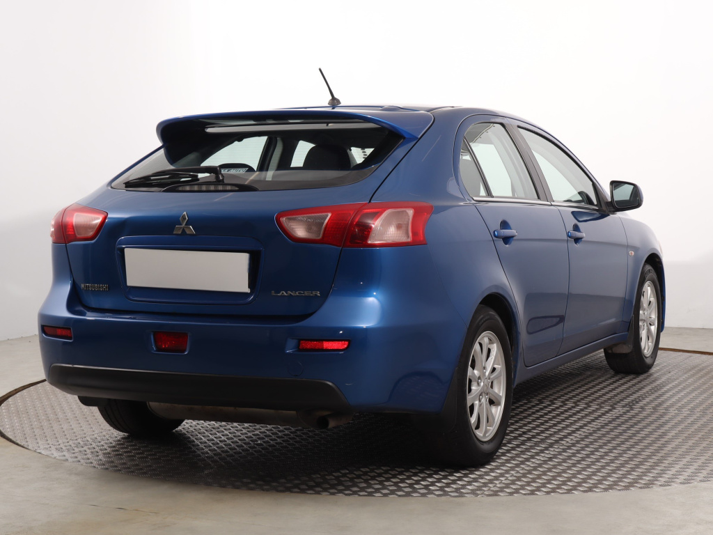 Mitsubishi Lancer