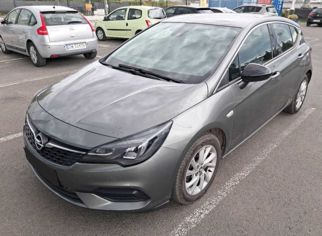 Opel Astra 2021