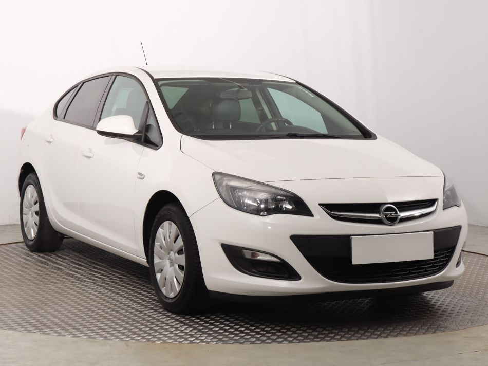 Opel Astra - 2015