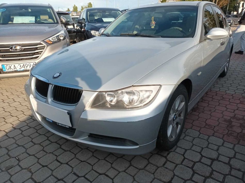 BMW 3 - 2005