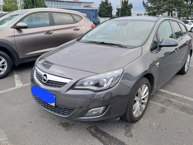 Opel Astra 2012