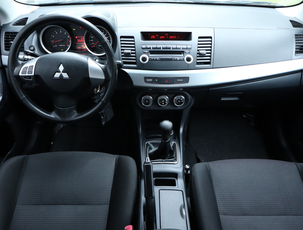 Mitsubishi Lancer