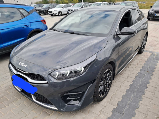 Kia ProCeed 2023