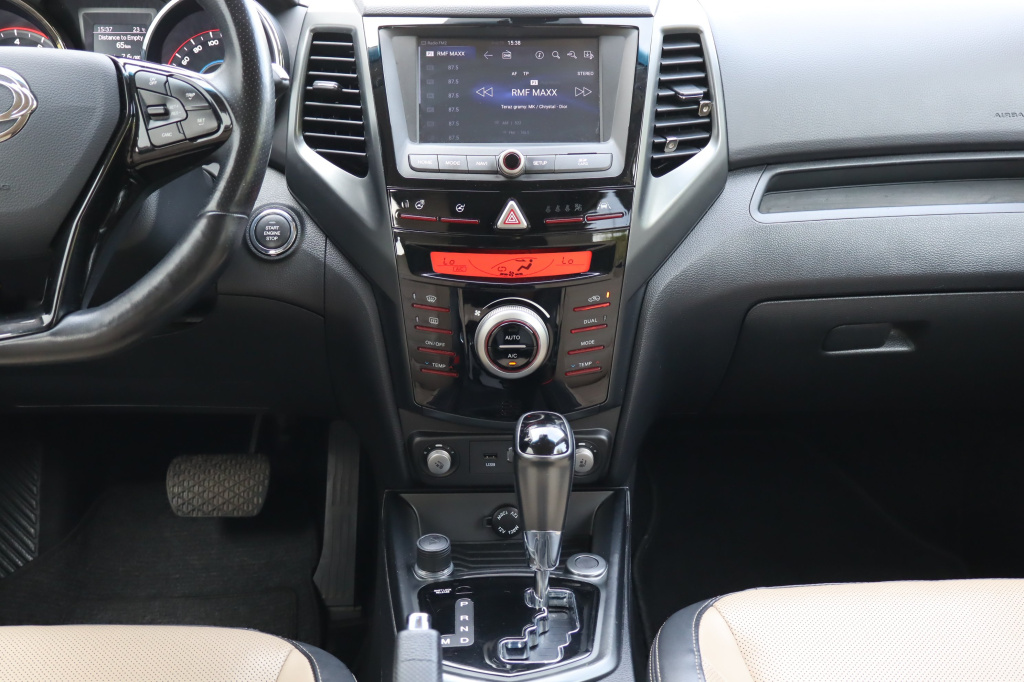 Ssang Yong XLV