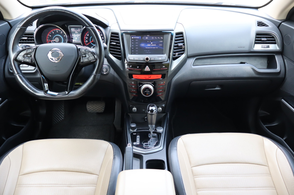 Ssang Yong XLV