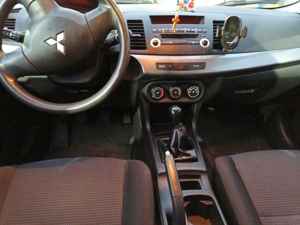 Mitsubishi Lancer