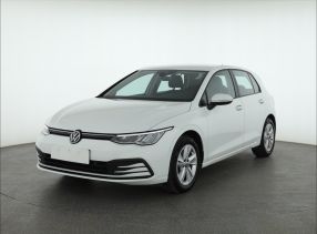 Volkswagen Golf - 2021