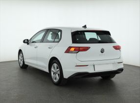 Volkswagen Golf - 2021