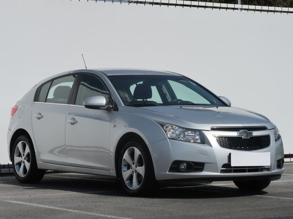 Chevrolet Cruze - 2012