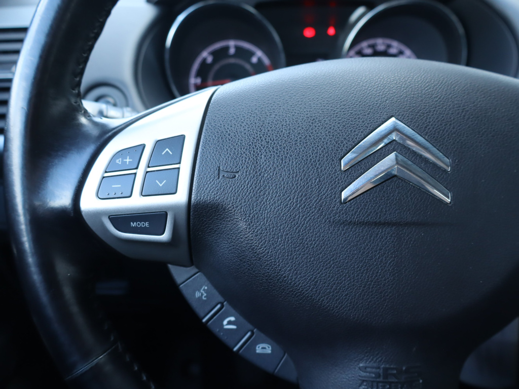 Citroen C-Crosser